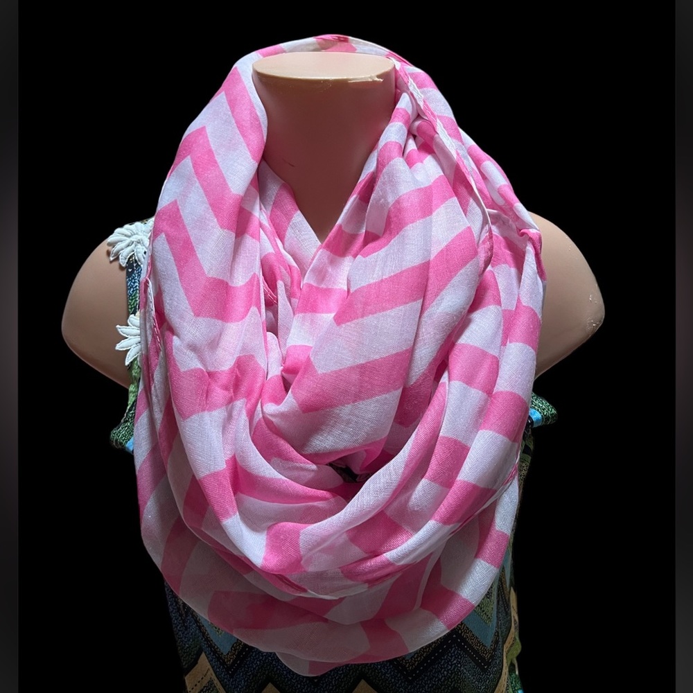 COPY - NWOT women’s summer scarf